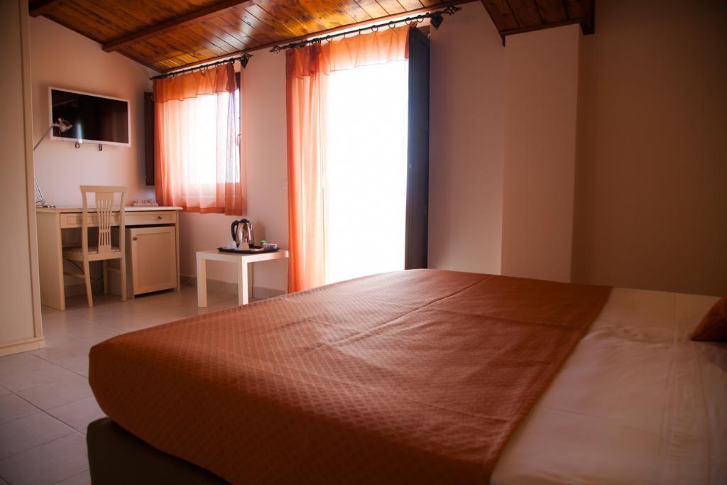Domus Romulea Hotel